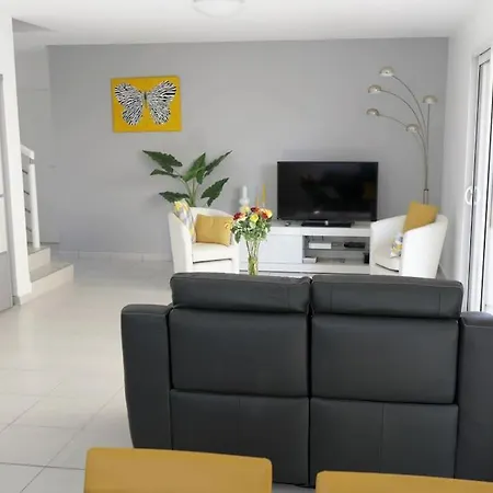 Maison Entiere Proche De La Paisible *